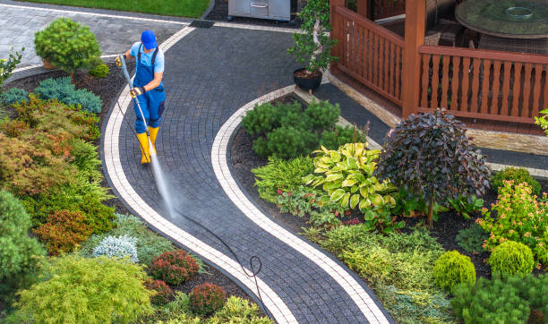 Best Garage Pressure Washing  in Adamstown, MD